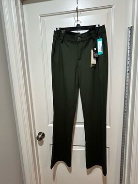 151 One Five One women’s size 8/29”Premier Dark Green HighRise Ponte Trouser NWT